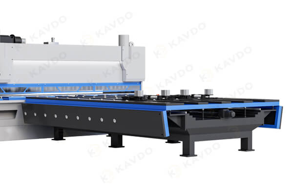 Front Feeding Table
