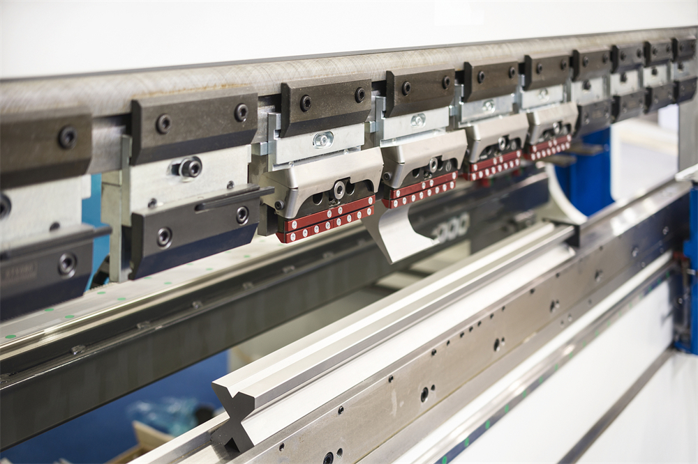 HARSLE CNC bending machine for metal fabrication